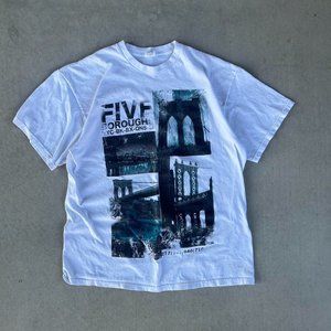 Men's White and Blue T-shirt